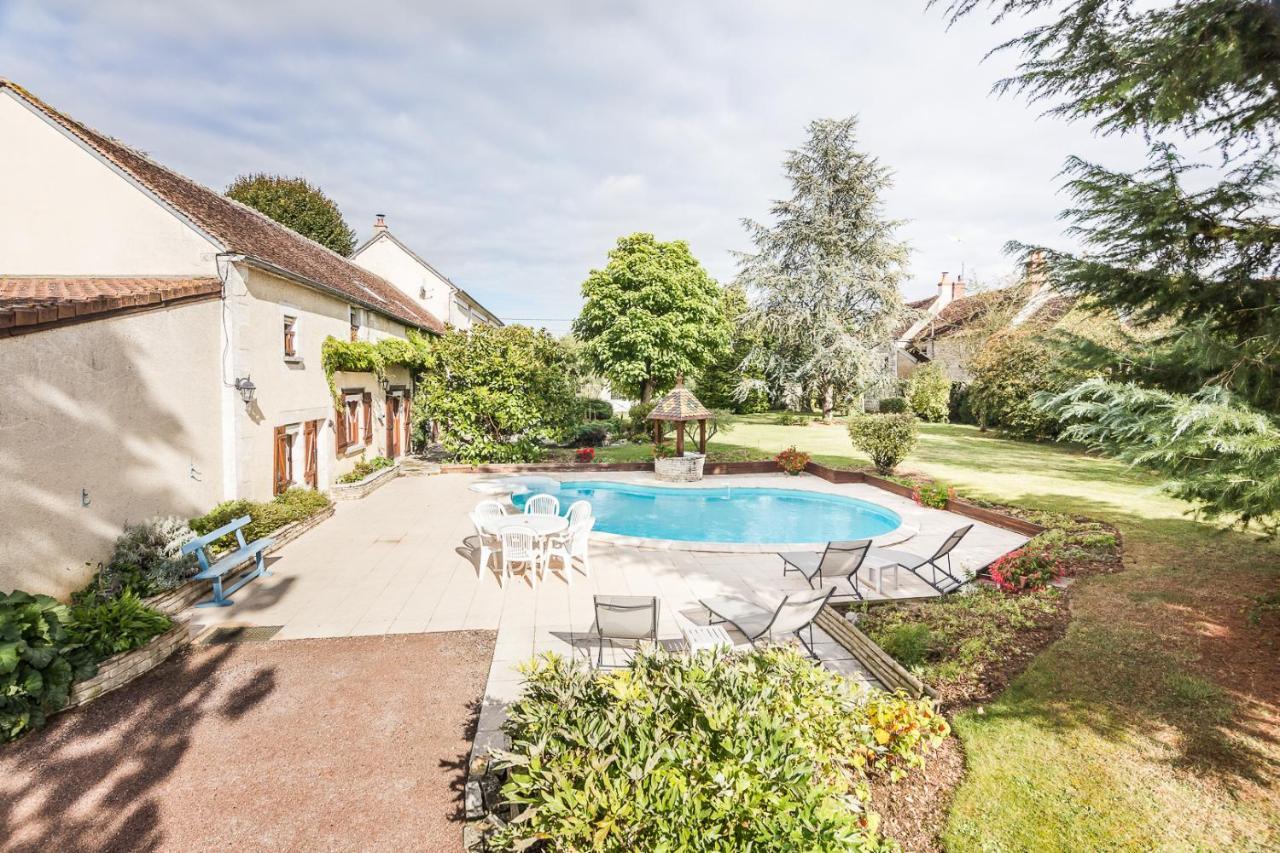 Entre Canal Et Vignes Bed & Breakfast Escolives-Sainte-Camille Luaran gambar