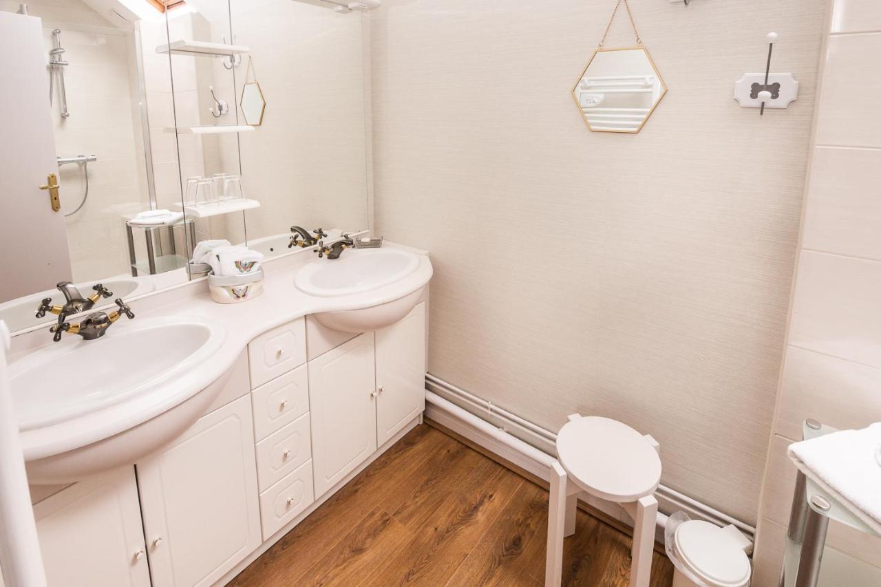 Entre Canal Et Vignes Bed & Breakfast Escolives-Sainte-Camille Luaran gambar