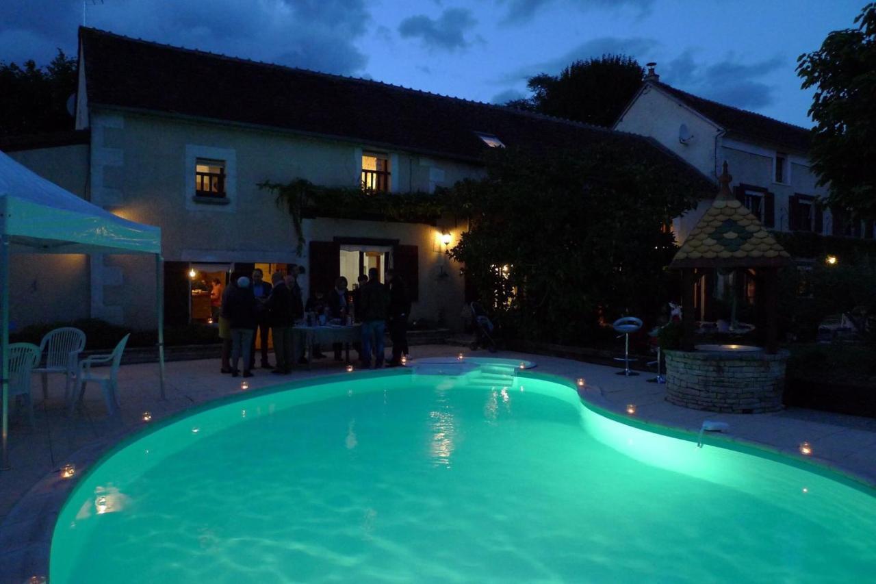 Entre Canal Et Vignes Bed & Breakfast Escolives-Sainte-Camille Luaran gambar